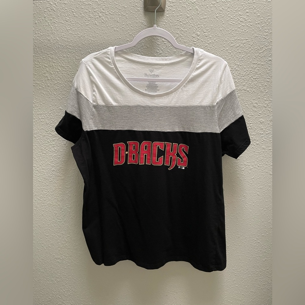 ❤️‍🔥3/$27❤️‍🔥Women’s Arizona D-Backs (Diamondbacks) Baseball Top - Size 1X - EUC